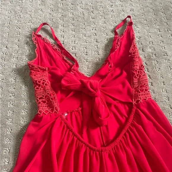 Red Lace Trim Romper - Picture 6 of 7